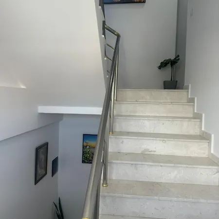호텔 Brilant Vlorë
